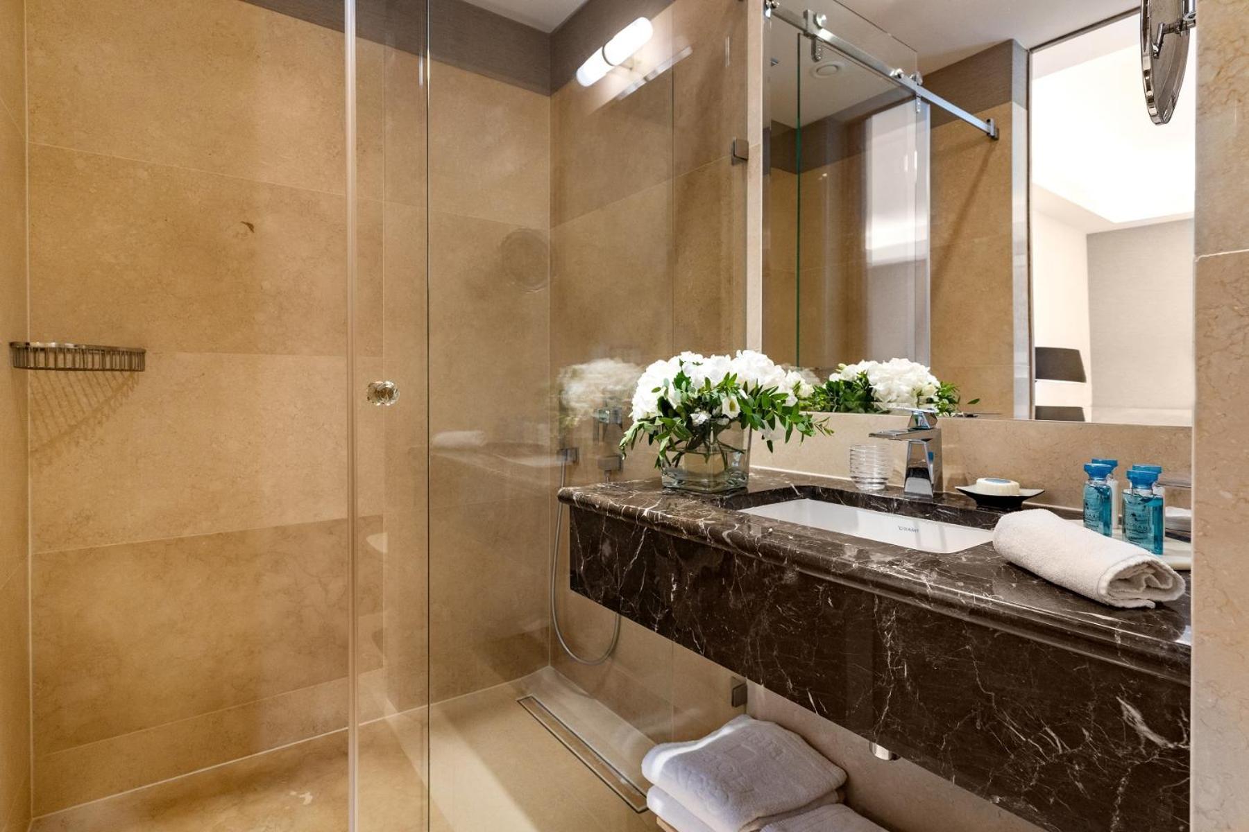 Tiffi Boutique Hotel ออลชติน ภายนอก รูปภาพ