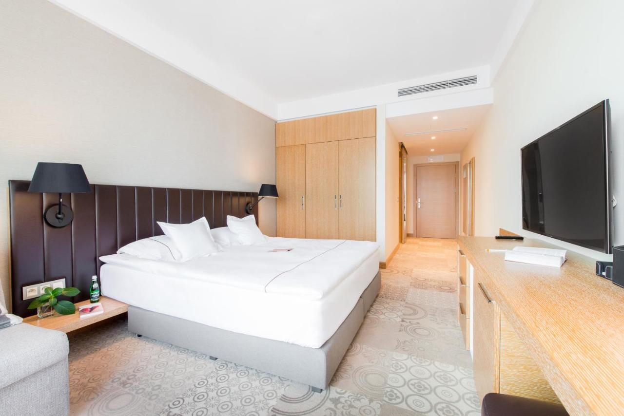 Tiffi Boutique Hotel ออลชติน ภายนอก รูปภาพ